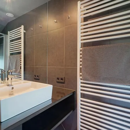 Дом отдыха Le Bonheur De La Cascade 24 Pers - Malmedy, Wellness, Jardin, Confort *